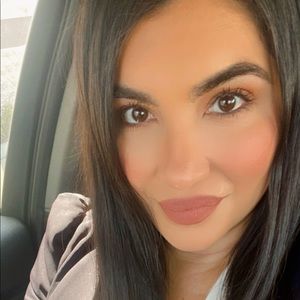 Meet your Posher, Maria fernanda